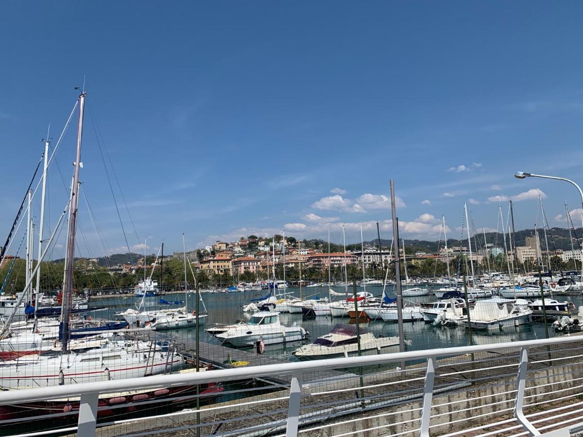 Le Di Nathan * La Spezia